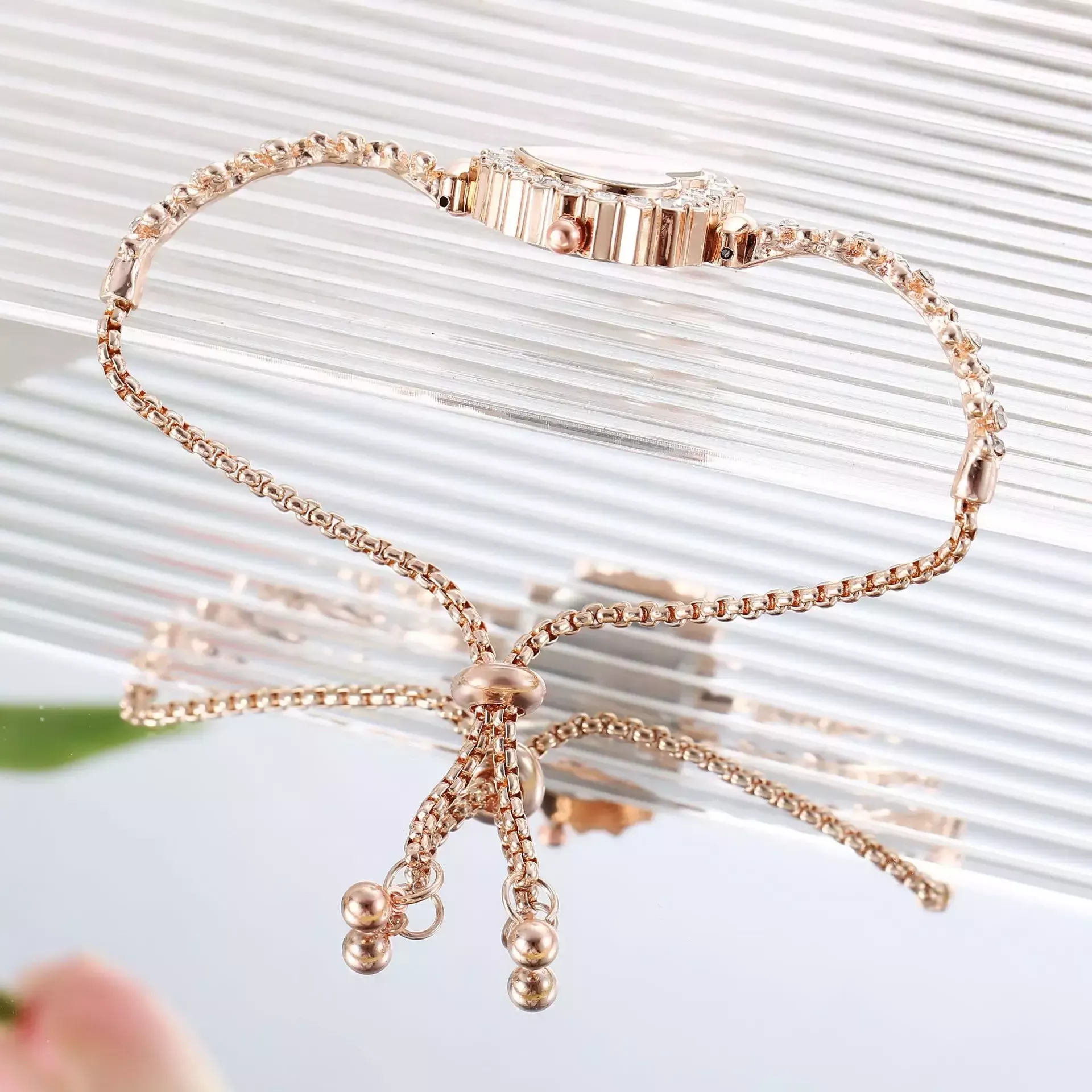 Sae34e8acfd584425b3613d10f5bb5058j